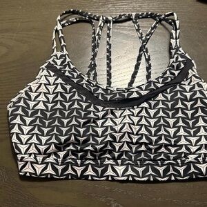 Victoria's Secret Black and White Patterned Sports Bra